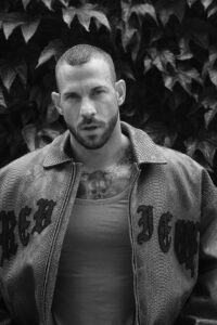 Callboy Alex Crown Escort